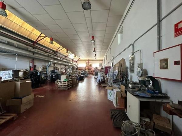 Nave en calle los Fontaneros, 20