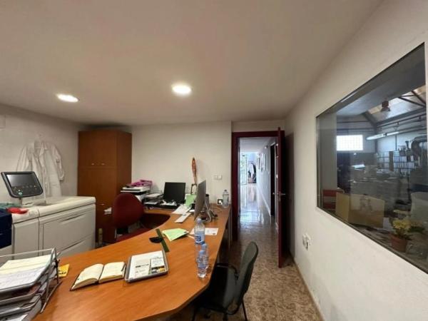 Nave en calle los Fontaneros, 20