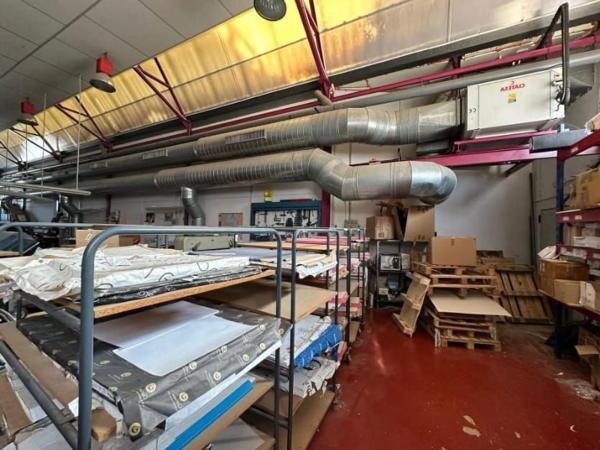 Nave en calle los Fontaneros, 20