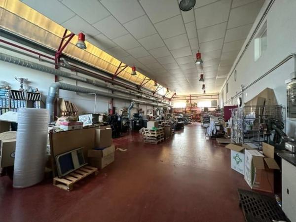 Nave en calle los Fontaneros, 20