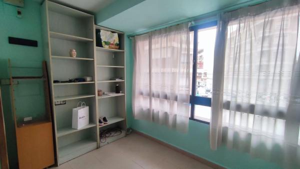 Local en Barrio Carrús Oeste