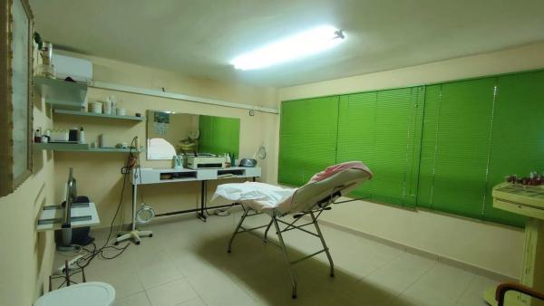 Local en Barrio Carrús Oeste