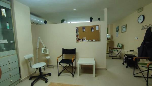 Local en Barrio Carrús Oeste