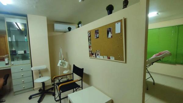 Local en Barrio Carrús Oeste