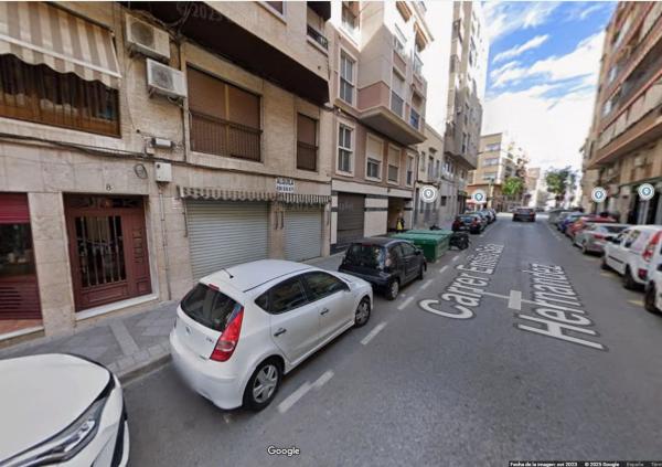 Local en calle Emilio Sala Hernandez, 8