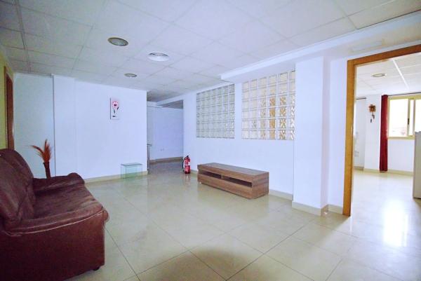 Local en Barrio Carrús Oeste