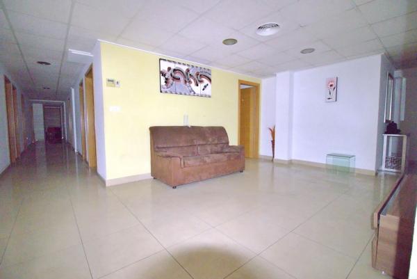 Local en Barrio Carrús Oeste