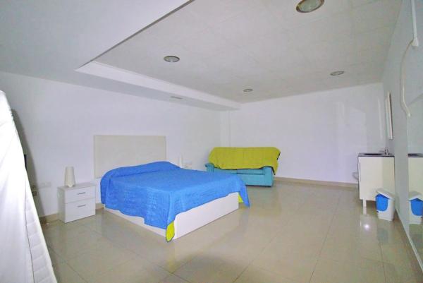 Local en Barrio Carrús Oeste