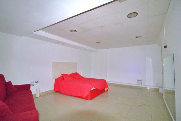 Local en Barrio Carrús Oeste