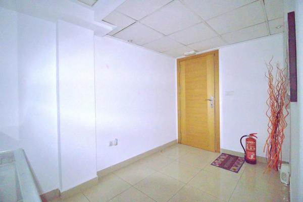 Local en Barrio Carrús Oeste