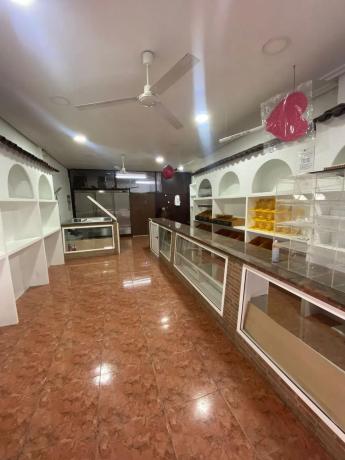 Local en Barrio Toscar