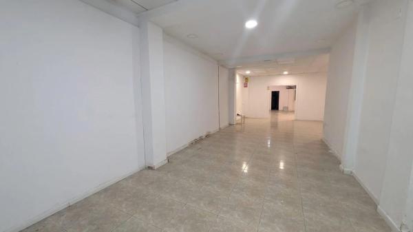 Local en Barrio Carrús Oeste