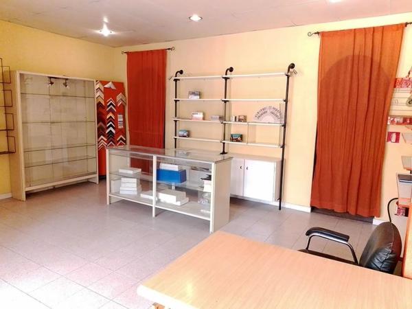 Local en calle Espronceda, 109