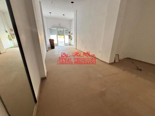 Local en La Hoya-Daimes-El Derramador