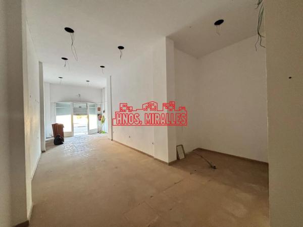 Local en La Hoya-Daimes-El Derramador