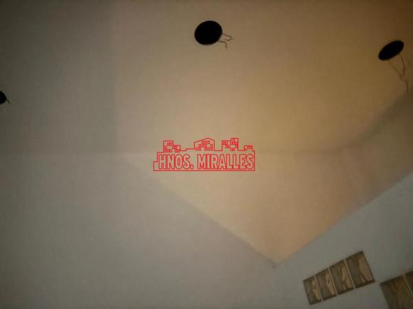 Local en La Hoya-Daimes-El Derramador