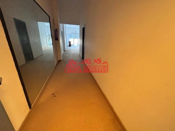 Local en La Hoya-Daimes-El Derramador