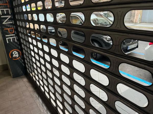 Local en Barrio Reina Victoria-Miguel Hernández