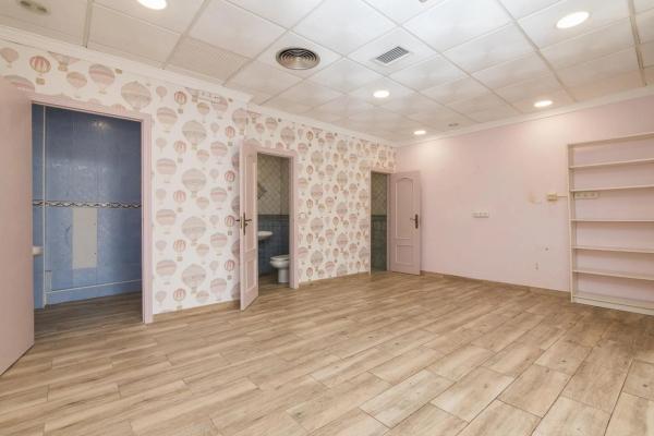 Local en calle Orihuela, 16