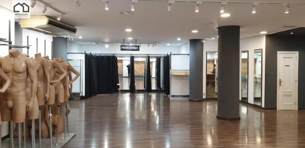 Local en Barrio Carrús Este