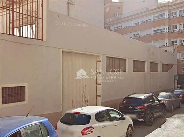 Nave en Barrio Carrús Oeste