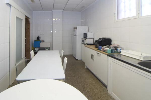 Local en avenida de Jubalcoi, 14