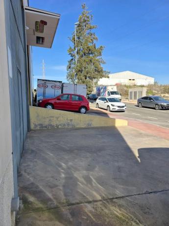 Nave en calle los Carpinteros, 31