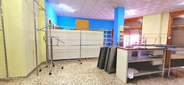 Local en calle Jordi Joan