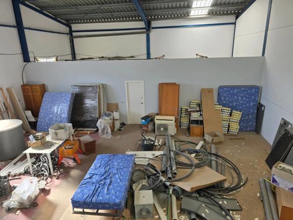 Nave en calle los Carpinteros, 31