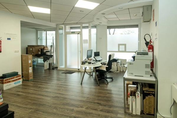 Local en avenida de Jubalcoi, 14