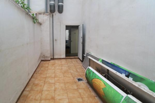 Local en avenida de Jubalcoi, 14