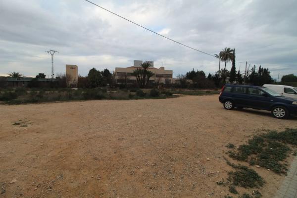 Local en avenida de Jubalcoi, 14