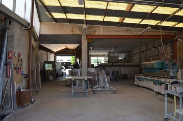 Nave en carretera Elche-Santa Pola