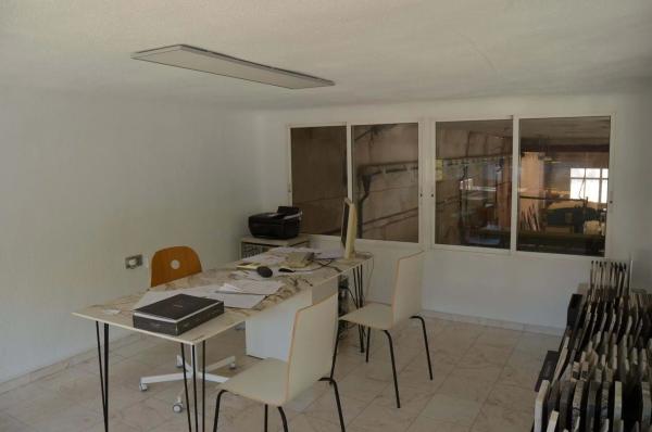 Nave en carretera Elche-Santa Pola