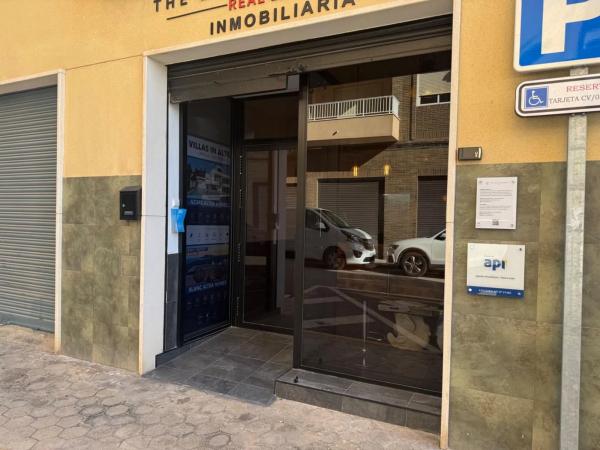 Local en calle Segovia