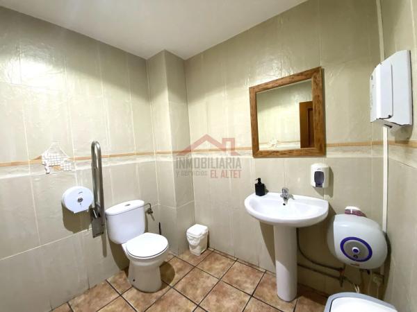 Local en calle del Mar