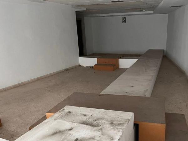 Local en calle Muelle