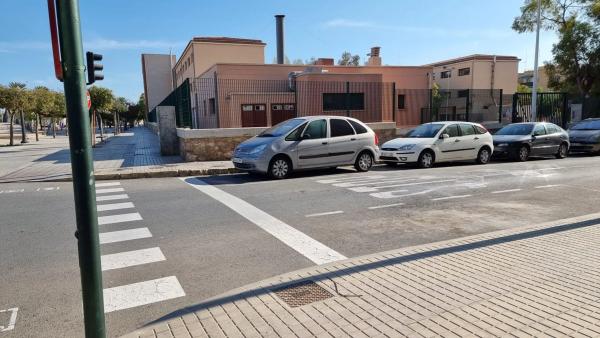 Local en calle Germans Navarro Caracena, 131