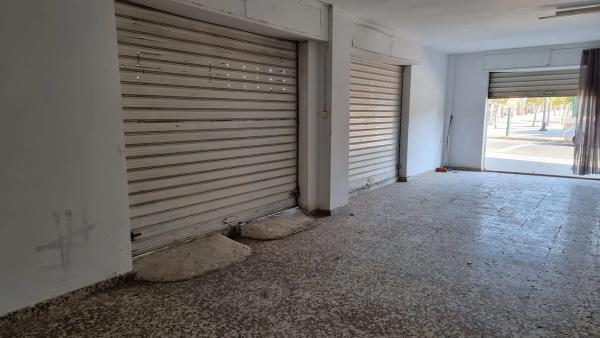 Local en calle Germans Navarro Caracena, 131