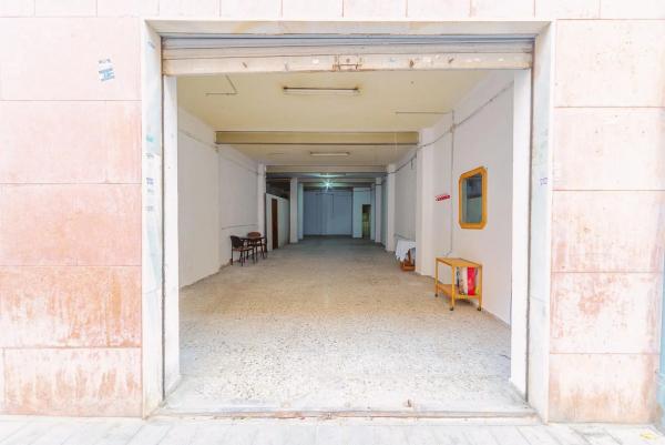 Local en calle Felip Pedrell