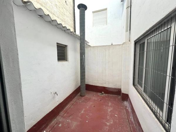 Local en Barrio Plaza Crevillente-Juzgados