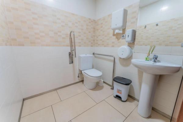 Local en Las Bayas-Asprillas