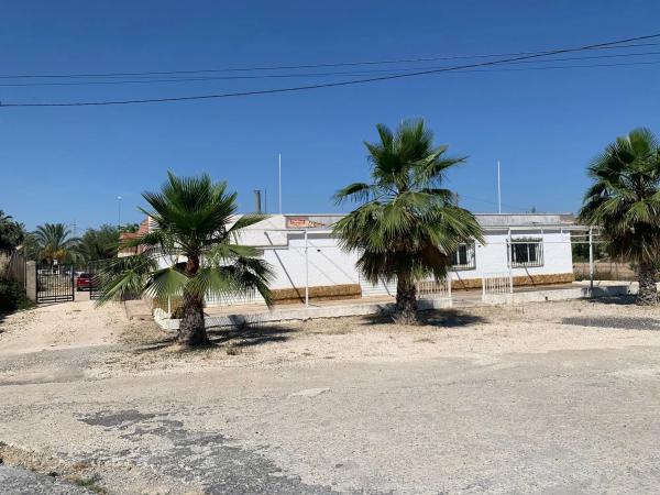 Nave en camino Castilla, 4 ,5