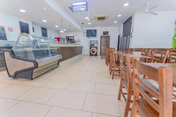 Local en Las Bayas-Asprillas