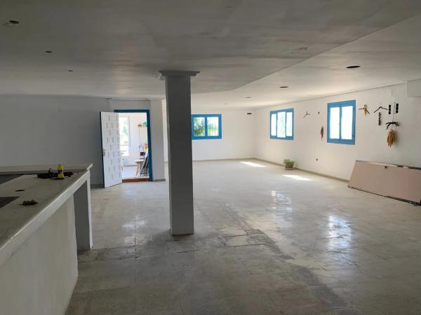 Nave en camino Castilla, 4 ,5