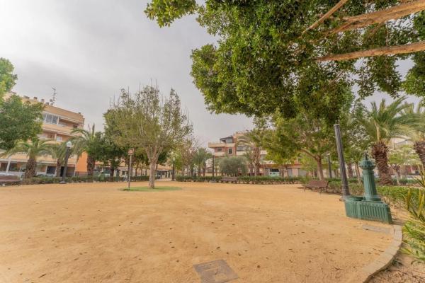 Local en Las Bayas-Asprillas