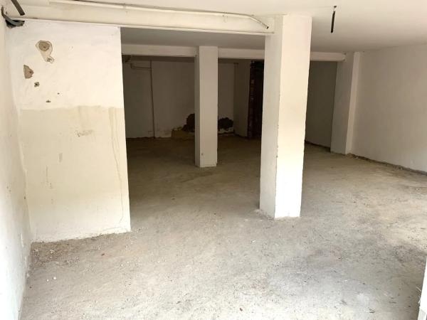 Local en plaza Maestro Quislant