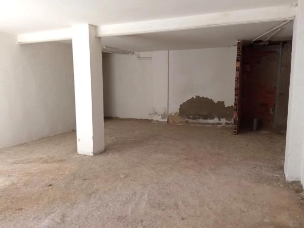 Local en plaza Maestro Quislant