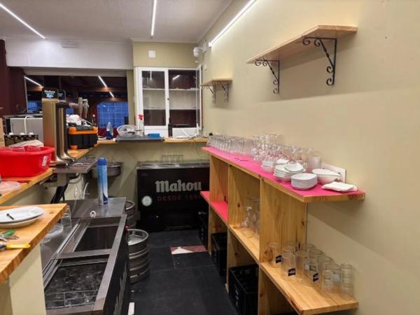 Local en avenida San Bartolome Tir, 24