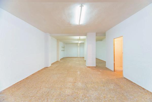 Local en calle Monserrate Guilabert Valero, 77